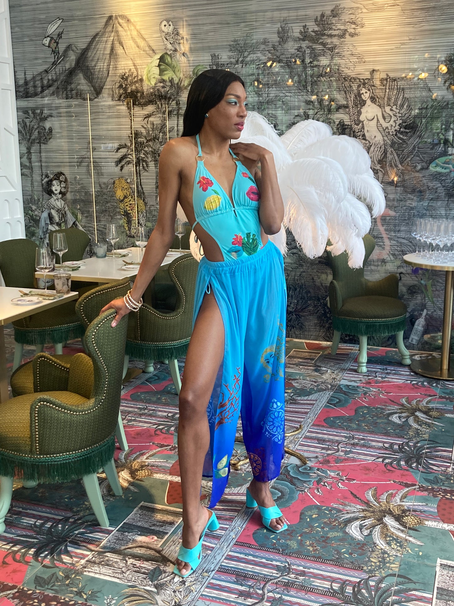 Venushose "Transparent & handbemalt", Größe M