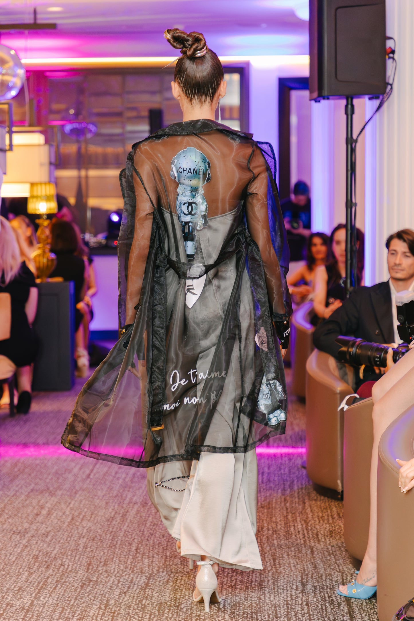 Transparenter Trenchcoat „French Moon“(Organza), black