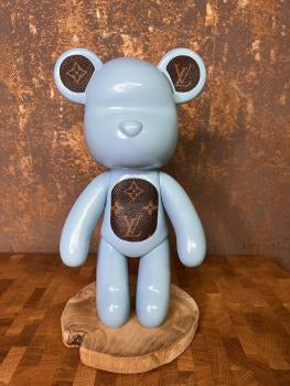 Sculpture "LOUIS V. Bear"