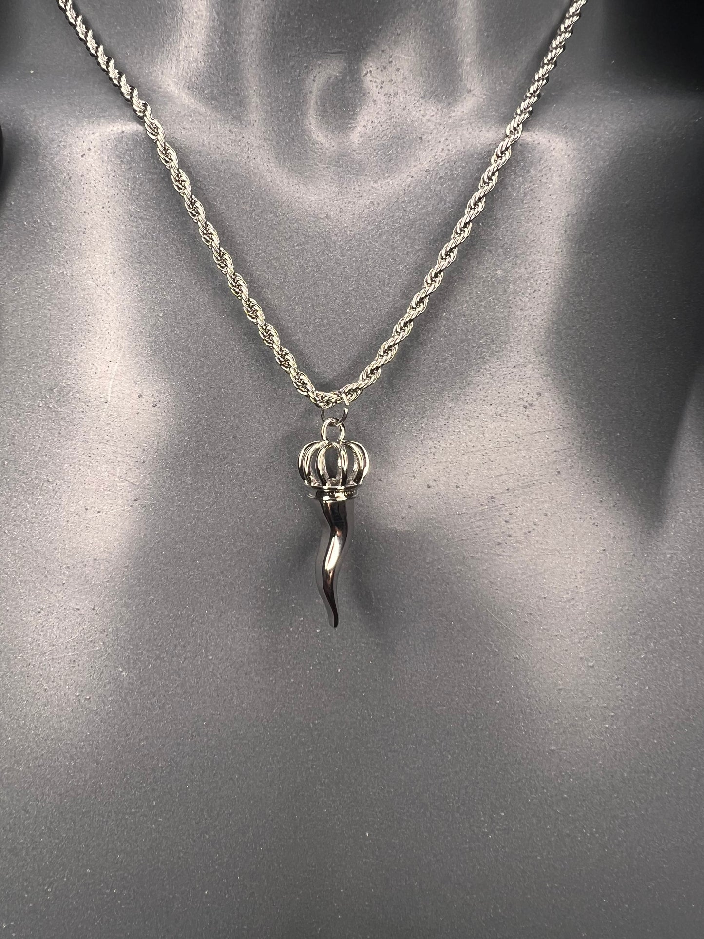 Lucky Charm Halskette „DJODIVIN Horn“, 14KT white gold plated