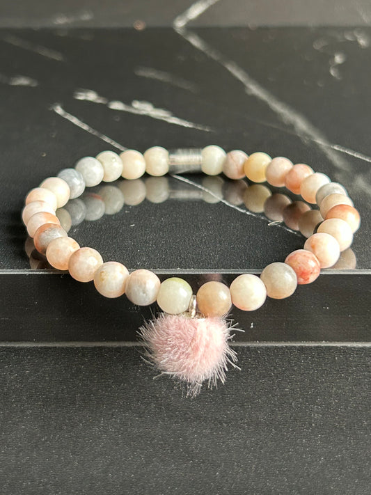 Heilstein-Perlenkette mit Bommel, hellgrau-rose/weiss, Größe M