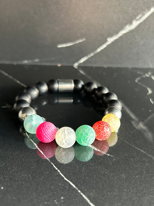 Heilstein-Perlenarmband „Heal“ mit bunten Achatstein, Farbe schwarz/gelb/rot/blau, Größe M