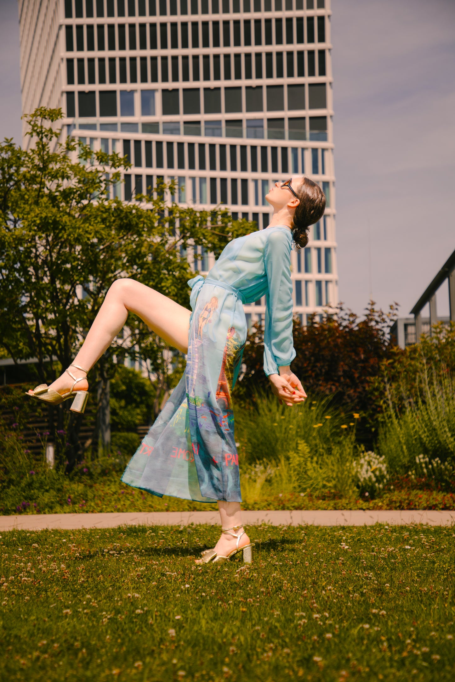 Kimono „Skyline Art“, türkis, selbstgemaltes Motiv, Größe S