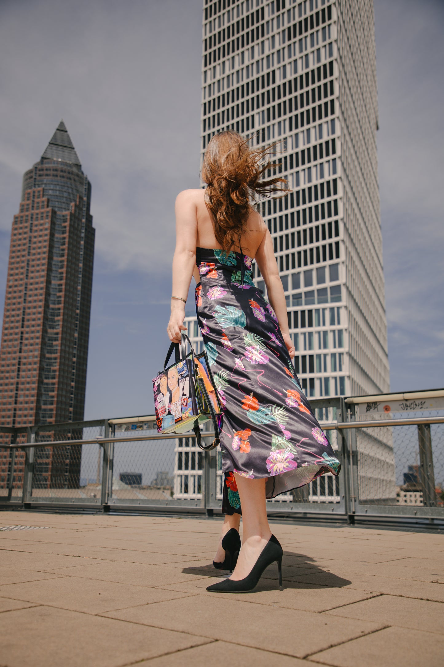 Neckholder-Kleid "Hibiskus", selbstgemaltes Motiv, Größe S/M