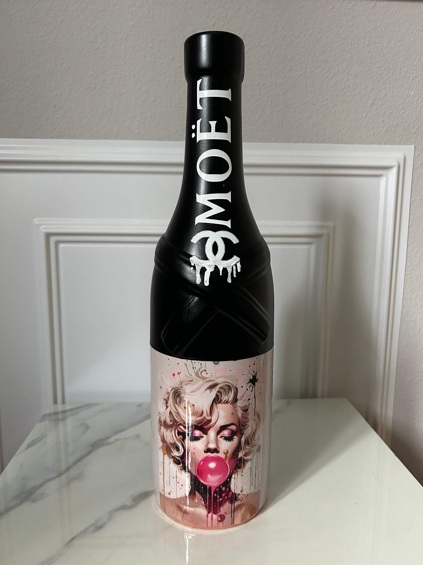 Sculpture "Champagner Skulptur & Vase " Happy B-Day