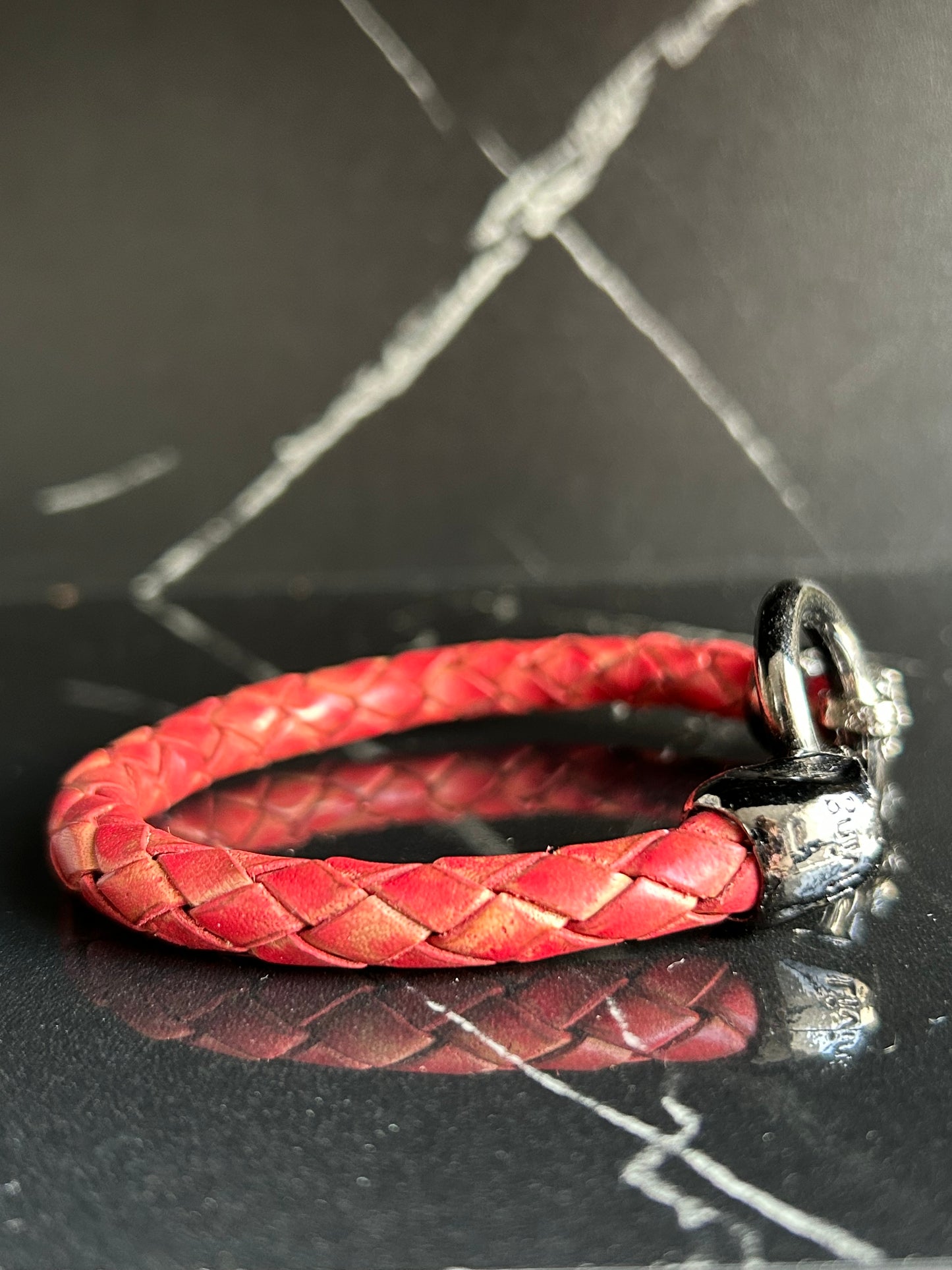 Leder-Armband „Immortal“, Farbe rot, Größe L