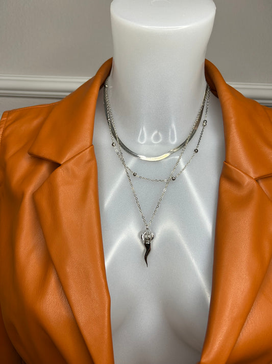 Lucky Charm Halskette „DJODIVIN Horn“, 14KT white gold plated, 3-Layer