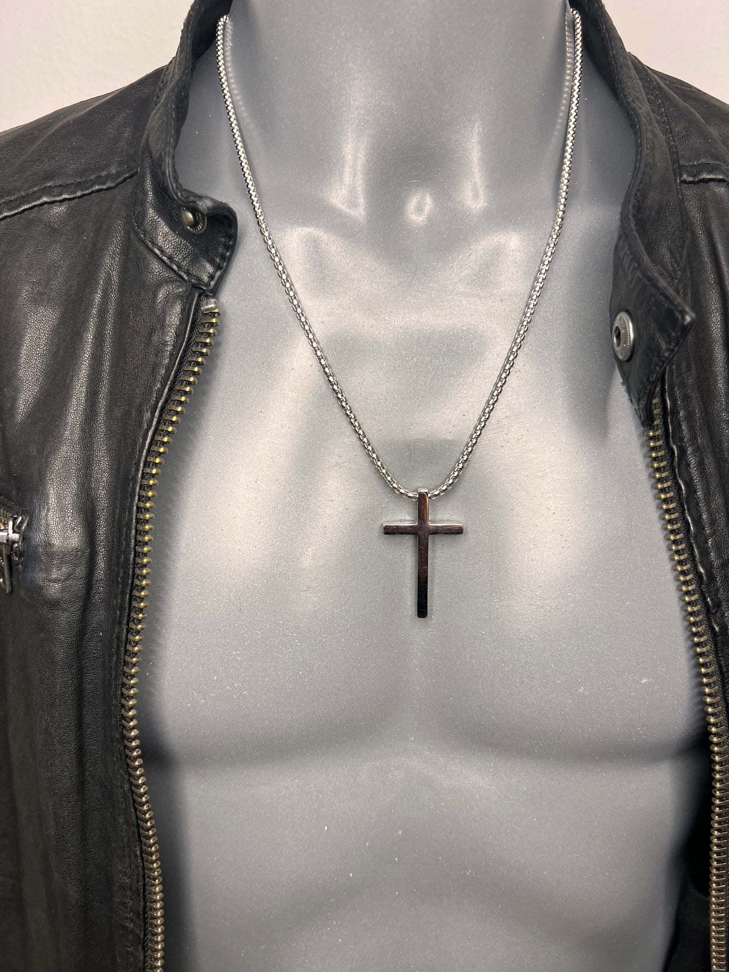 Medien 2 in Modal öffnen DIVINE4KARMA  Lucky Charm Halskette „DJODIVIN Kreuz“, 14KT white gold plated