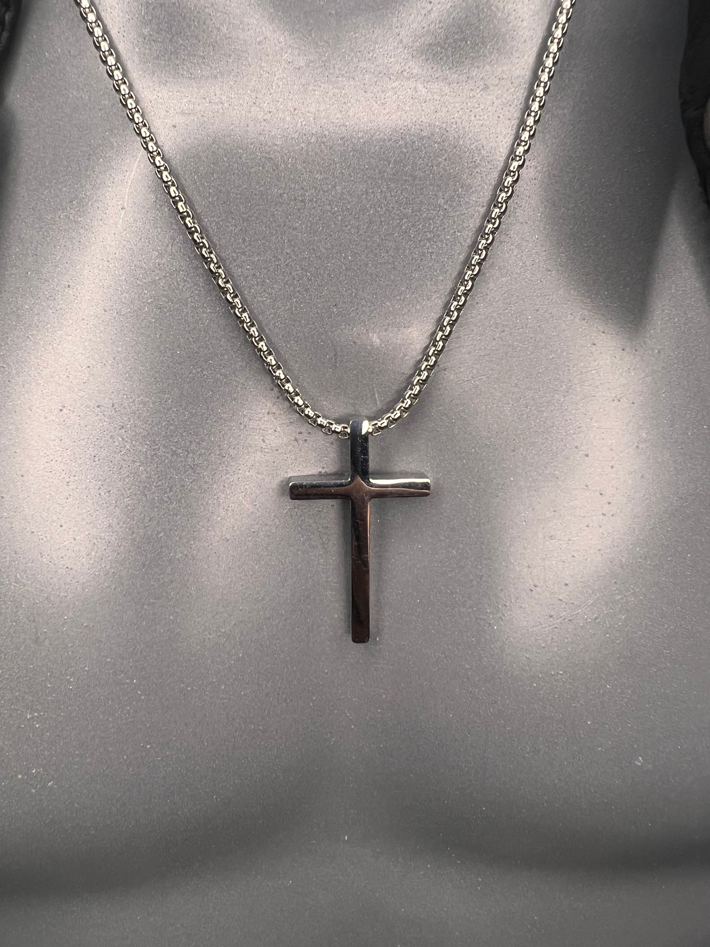 Medien 2 in Modal öffnen DIVINE4KARMA  Lucky Charm Halskette „DJODIVIN Kreuz“, 14KT white gold plated