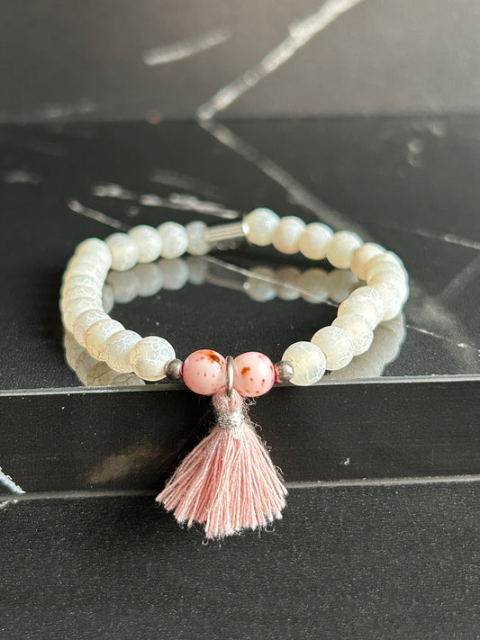 Heilstein-Perlenarmband „Heal“, Farbe weiß mit rosa, Größe S