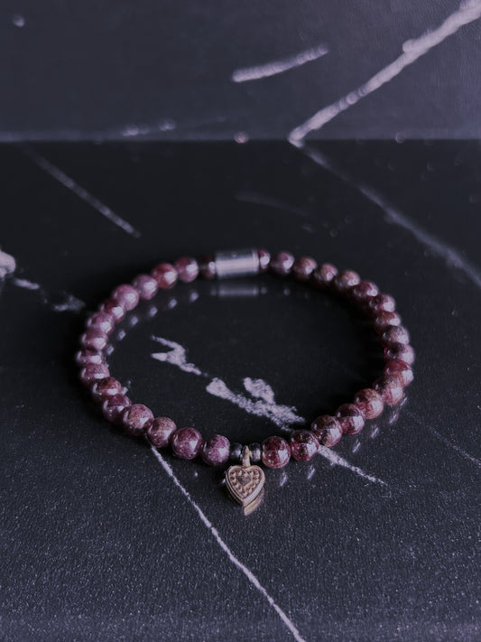 Heilstein-Perlenarmband „Heal“ mit Herz, Farbe Bordeaux-Rot, Größe S