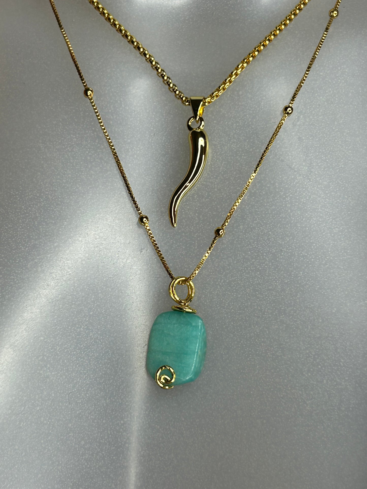 2-er Halskette „Amazonit Balence“, 14KT gold plated mit Heilsteinen und Glücks-Horn