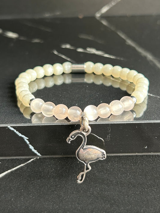 Heilstein-Perlenarmband „Heal“ mit Flamingo, rosé/perlweiß, Größe M