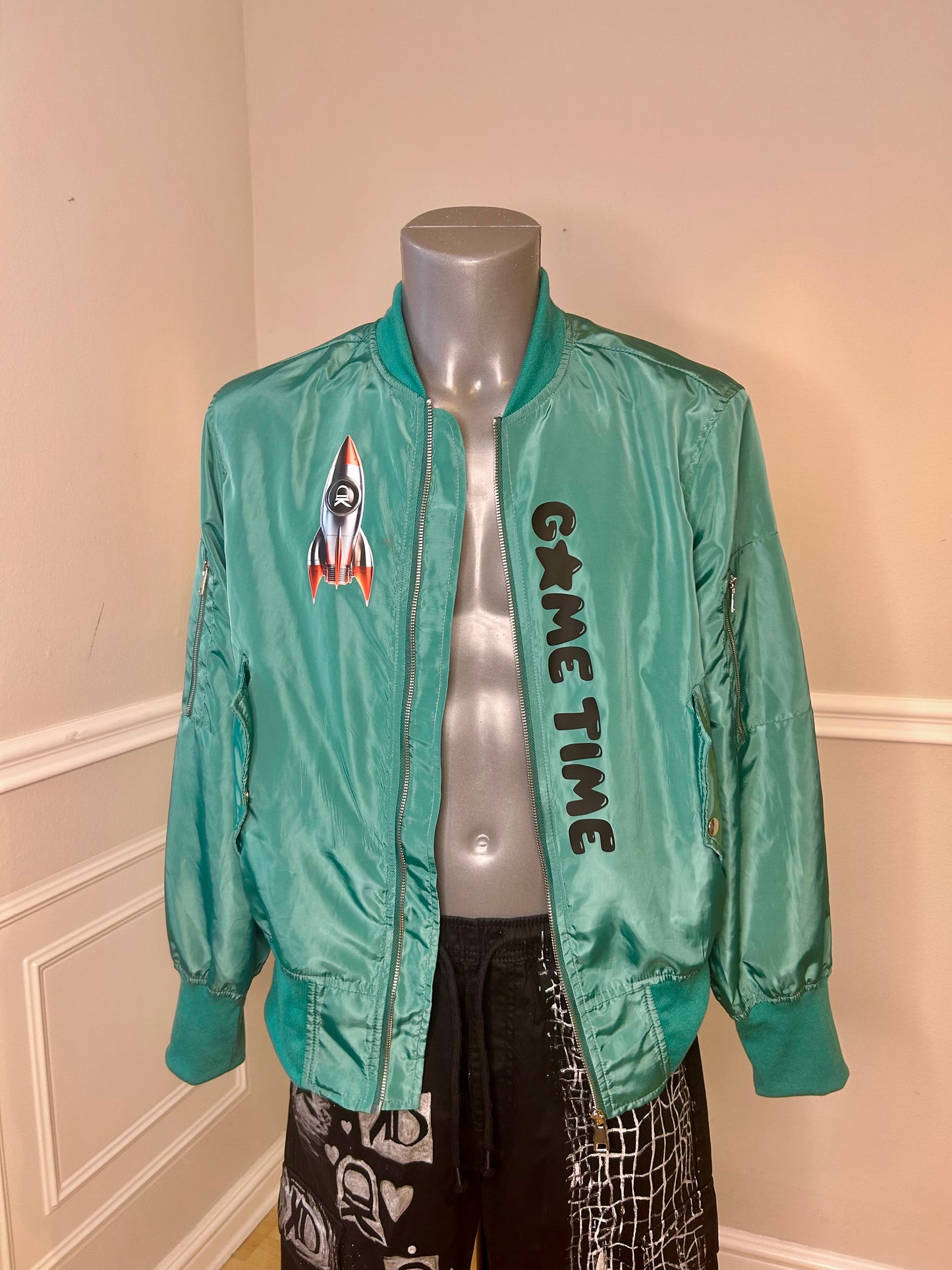 Bomberjacke light “Moon Hero”, smaragdgrün, Größe M