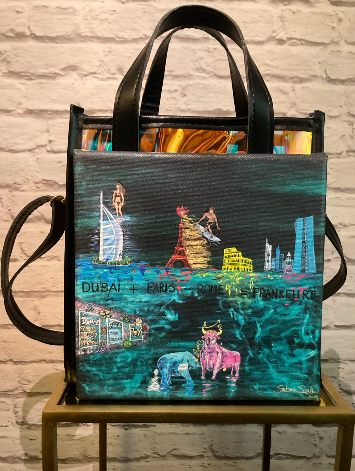Art Bag "Dubai + Paris + Rome = Frankfurt" mit Mini-Leinwand